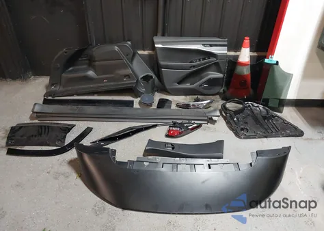 2025 Jeep Wagoneer S Limited z USA, uszkodzony, nr VIN 3C4RJNCK1ST572683